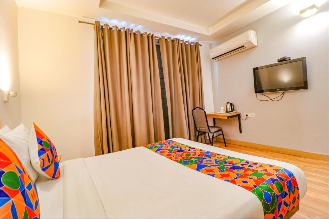 Fabhotel Majestic Jpm I New Delhi Exterior photo
